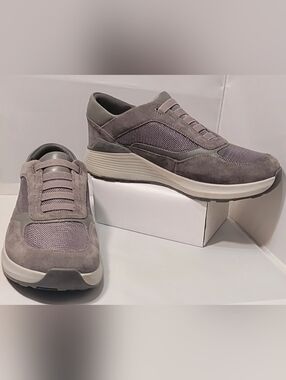 KIZIK Men's Gray Knit / Suede | Hands Free Slip On | Size 10M | L9FC M0430GY